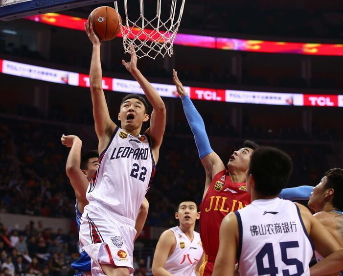 这种出其不 这种出其不