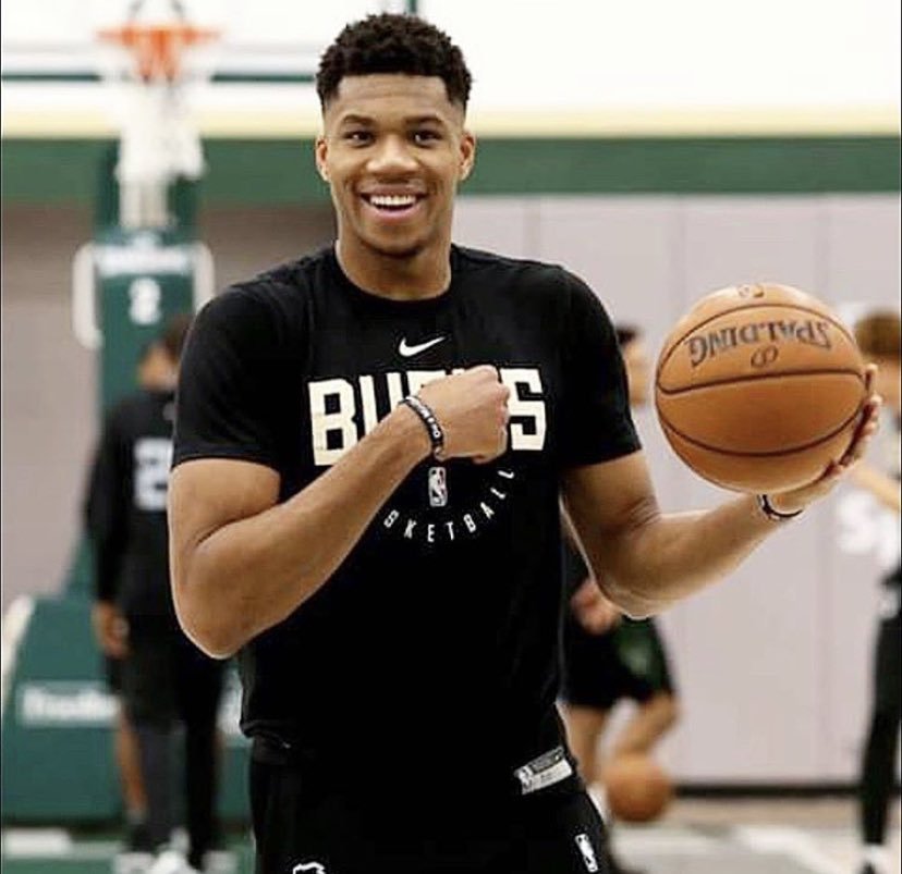 他的失误屡 他的失误屡