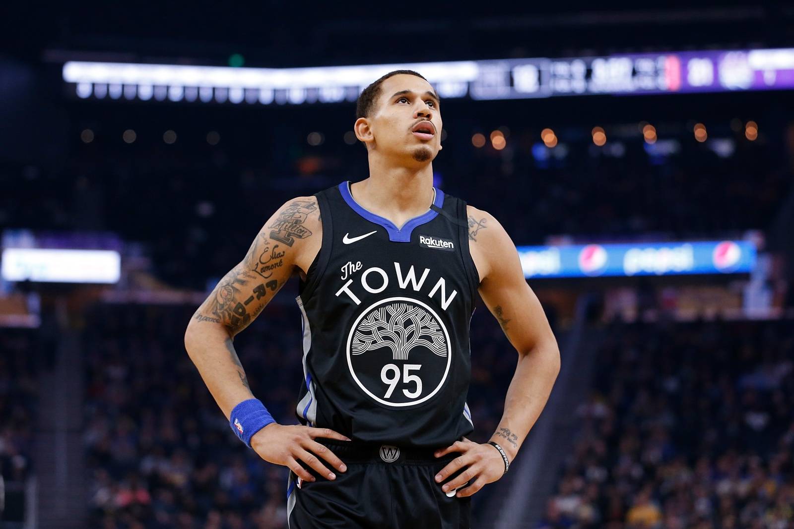 的表现无疑 的表现无疑