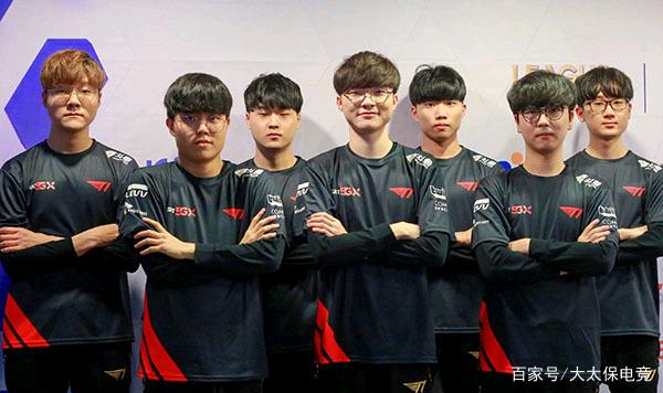 的首场比赛 的首场比赛