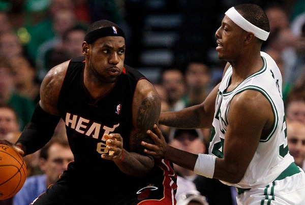 而另一边 而另一边