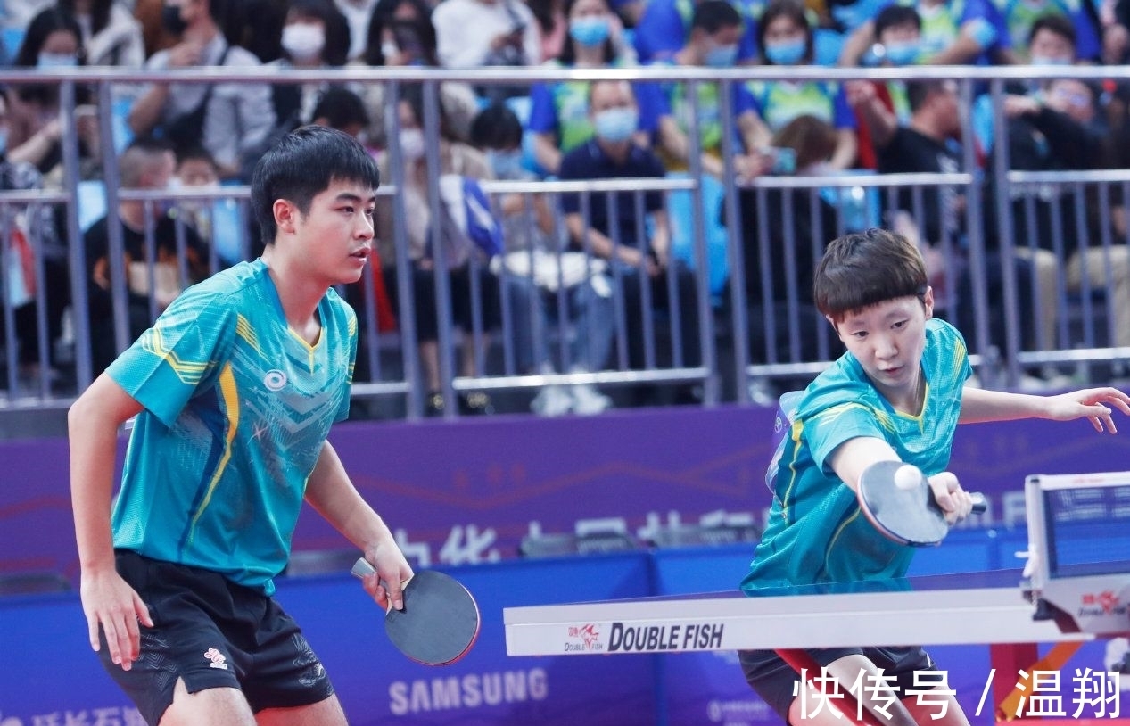 对外界接触 对外界接触