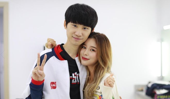 队贡献力量 队贡献力量