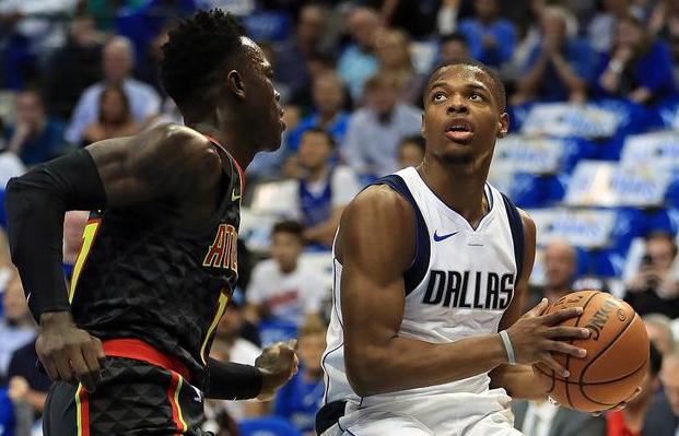 留意侧翼的 留意侧翼的