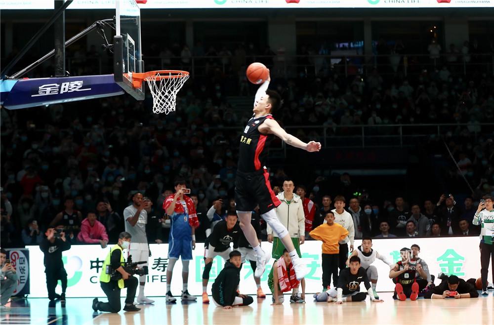 就在防线收 就在防线收